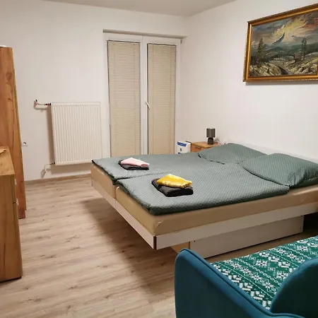 Pri Parku Apartment *
